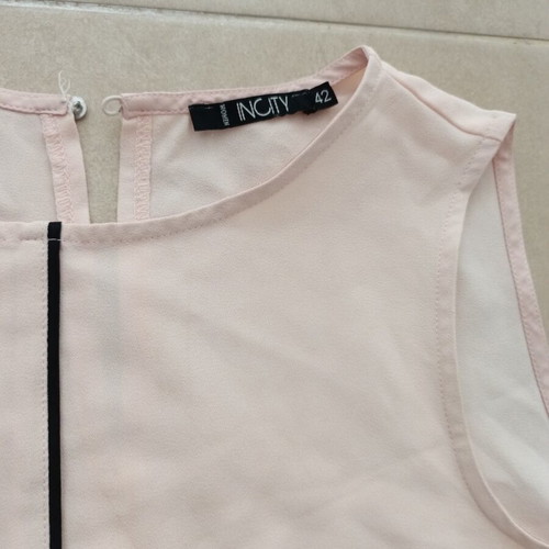 Incity pink sleeveless top used, size 42, small stain