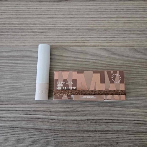 Sephora eyeshadow palette and lip balm new