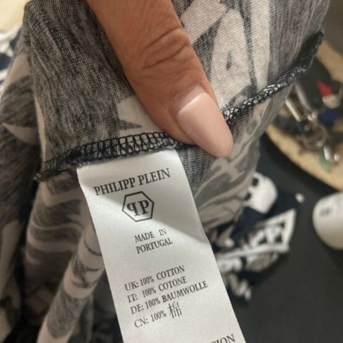 Philipp Plein men's tee shirt L like new, black and white