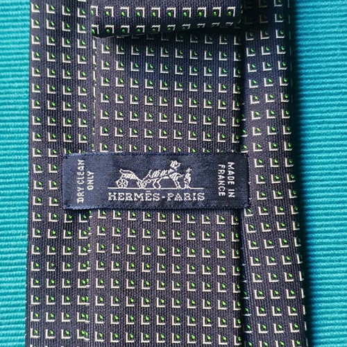 Hermès vintage tie in dark blue, like new