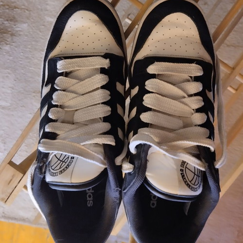 Adidas athletic shoes size 42 like new, black and white