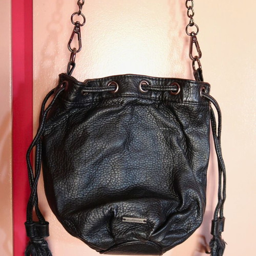 Attrattivo leather pouch like new, black, shoulder bag