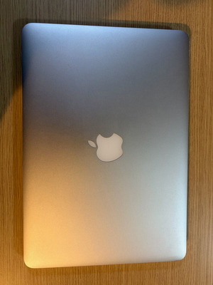 MacBook Pro Retina 13 inch Early 2015 used with Intel Core i5, 8GB RAM, 128GB SSD