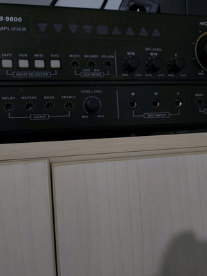 Bose DB-9800 Like New
