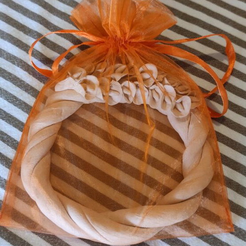 Gypsum handmade wreath with embossed flowers like new