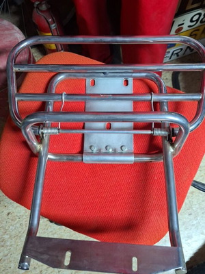 Vespa rack new inox