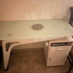 Manicure table with extractor like new