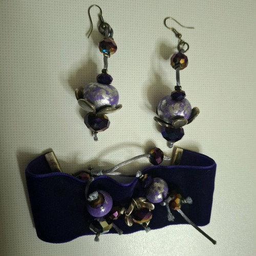 Handmade jewelry set bracelet and earrings in purple shades new
