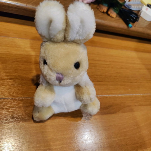 Plush bunny 20cm like new