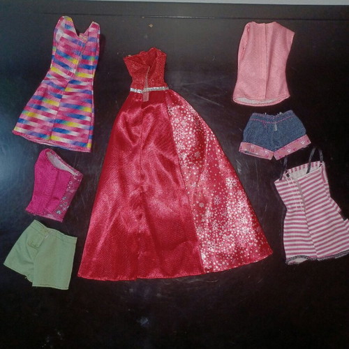 Barbie clothes used, pack