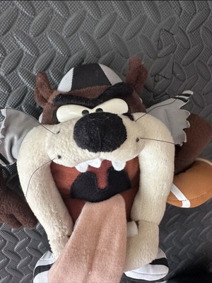 Looney Tunes Taz plush like new