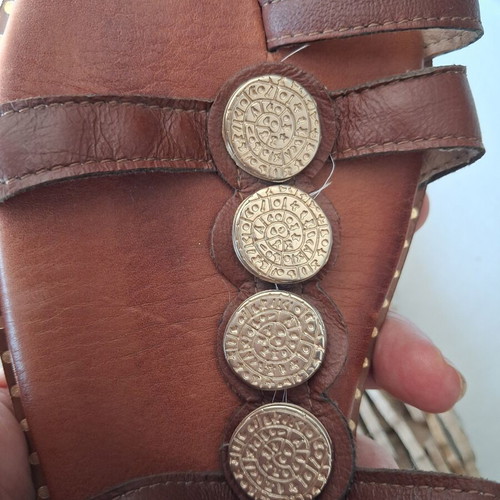 Estil leather sandals size 40 like new with gold Phaistos discs