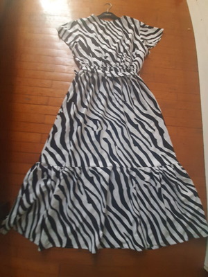 Dress L with soft fabric and belt, white
