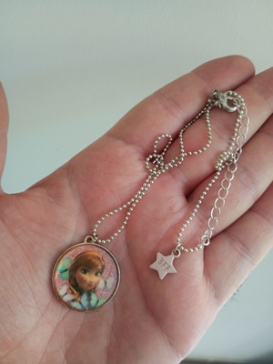 Disney Frozen Anna metal pendant