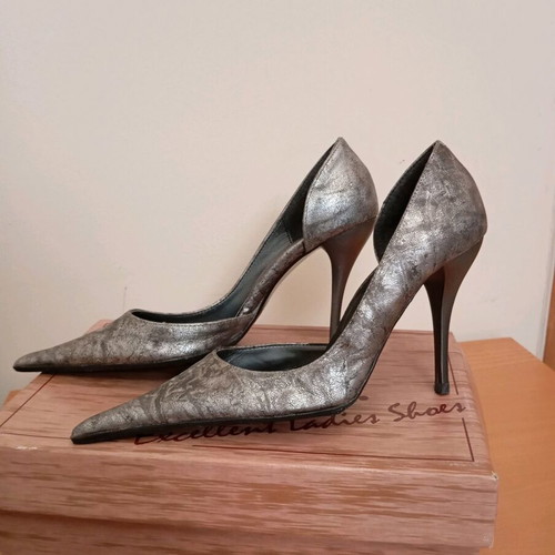 Excellent Ladies Shoes heels 9cm new, size 38, black-silver