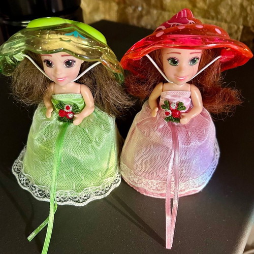 Cup Cake dolls used, set of 2