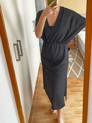 Pull & Bear black dress like new, size S