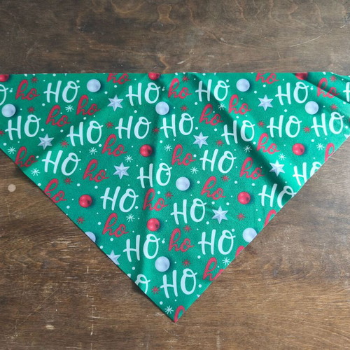 Christmas dog bandanas new, set of 7 pieces