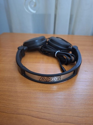 AKG Ενσύρματα Ακουστικά K518DJ σαν καινούργια χωρίς μαξιλαράκια