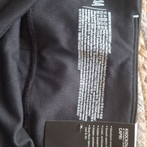 Victoria sport Secret black small capri leggings new with mesh panels