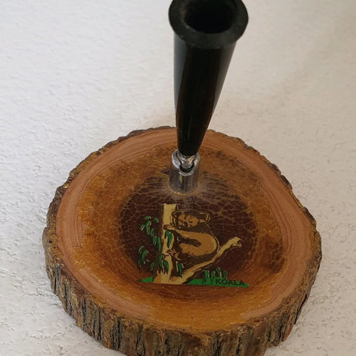 Vintage pen holder used with koala design