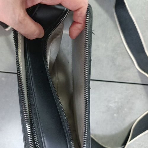 Black crossbody bag like new