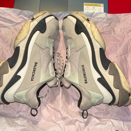 Balenciaga sneakers size 42 like new, gray and turquoise shoes