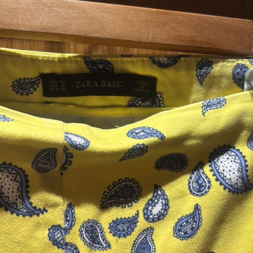 Zara cigarette pants large slim fit yellow with blue pattern like new