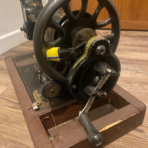 Singer sewing machine 1886 used, functional