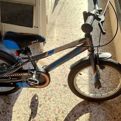 Style Challenger II 16" Boys' Bicycle used, silver