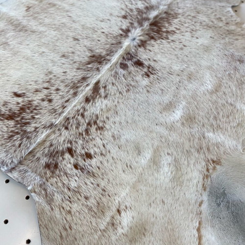 Cowhide rug 3x2 like new, natural leather with unique pattern