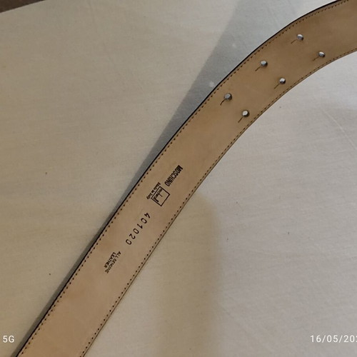 Moschino Redwall leather navy belt like new, size S 75