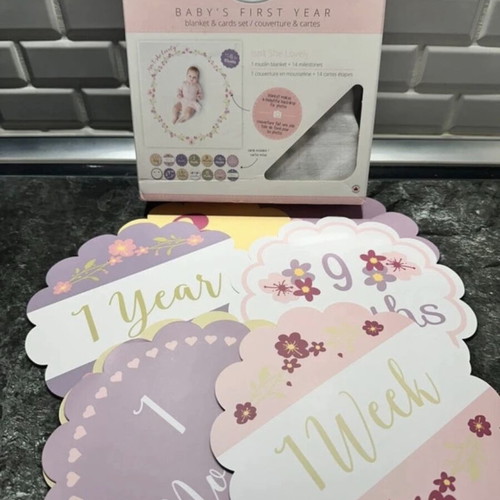 Baby's First Year Blanket and Cards Set like new, Lulujo, girl