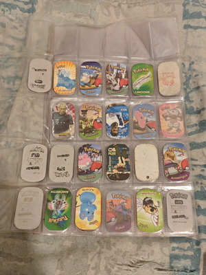Μεταλλικά tags Pokémon με άλμπουμ