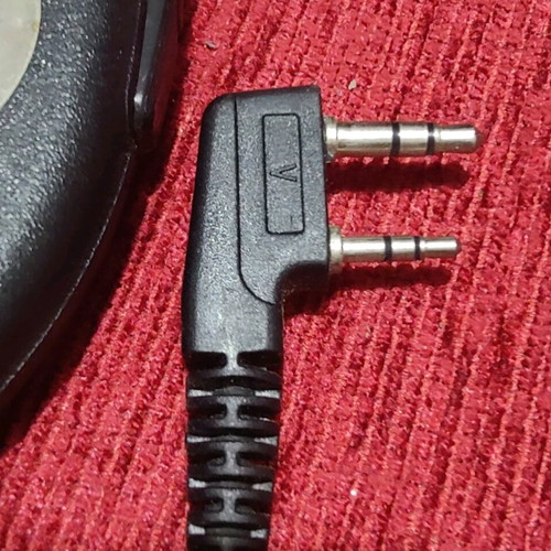 Baofeng wireless microphone like new with indicator LED