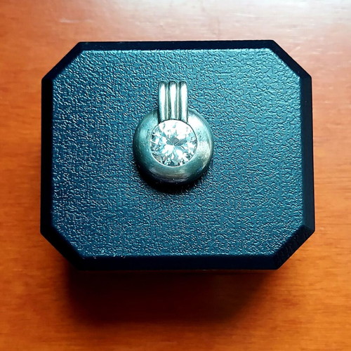 925 Silver Pendant with Zircon Like New