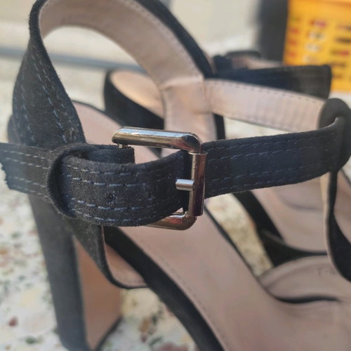 Suede high-heeled sandals used, size 38, black