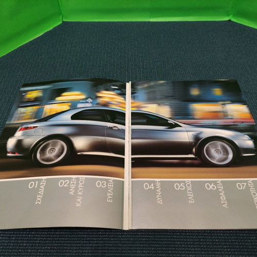 Alfa Romeo GT official illustrated brochure like new