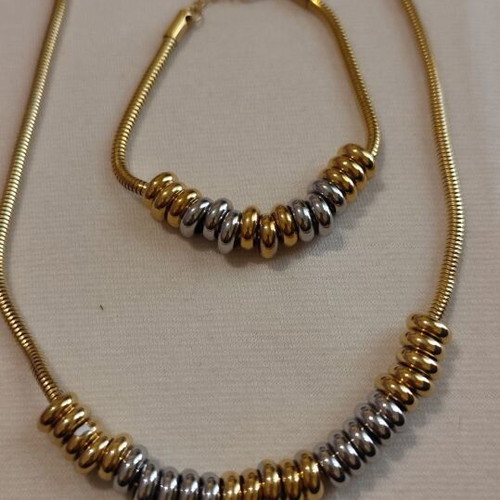 Two-tone necklace and bracelet set made of stainless steel, new