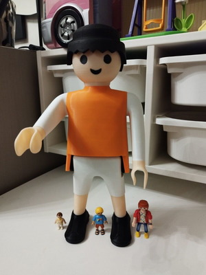 Play 3D Printed Figure new, 36cm height