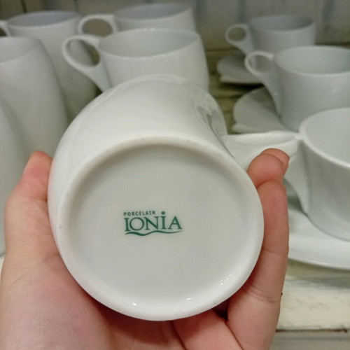 Set of 6 porcelain Ionian mugs and cups like new