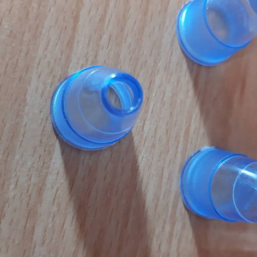 Facial cleansing device like new with 4 heads