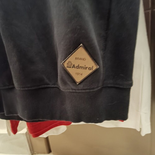 Admiral sweatshirt size M like new, black