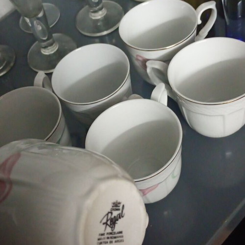 Set of coffee glasses and saucers like new
