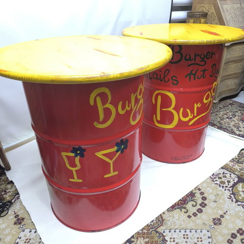 Barrel tables with wood like new, set of 2