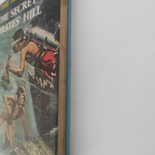 Hardy Boys The Secret of Pirates' Hill book used, Greek edition 1956