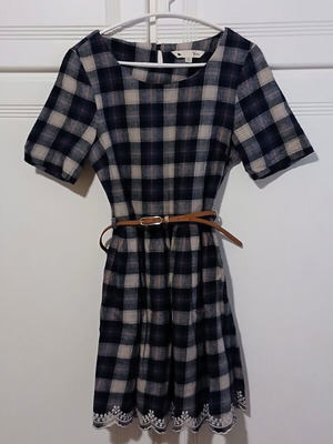 Mini dress Yumi London blue check with white lace hem like new size 40