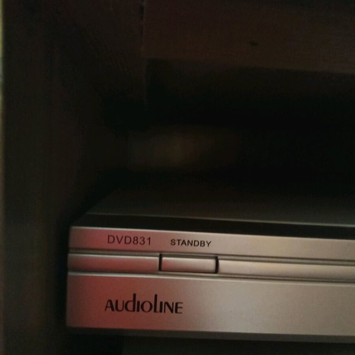 Audion DVD Player DVD-883 like new with remote control silver