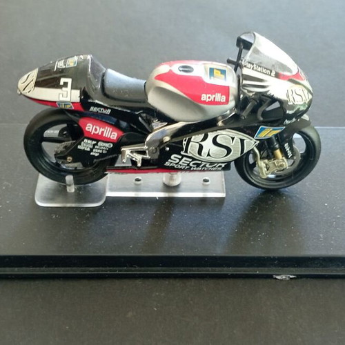 Μηχανάκι συλλεκτικό Aprilia RSW 250 Marco Melandri 2002 σαν καινούργιο