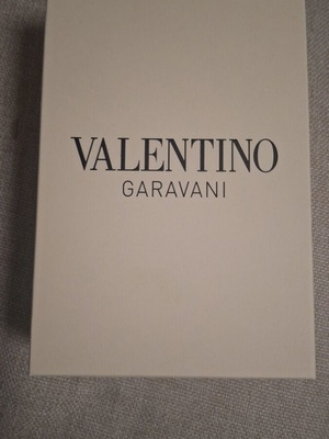 Valentino Garavani packaging box like new